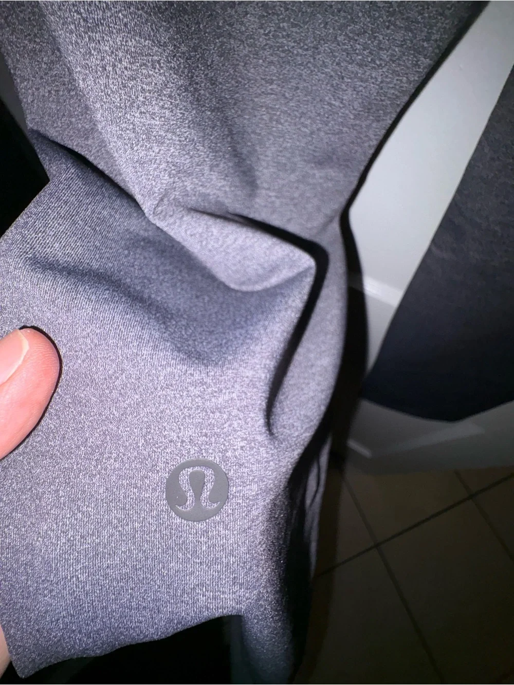 Lululemon athletica On the fly pants 27”, grey, size 6 - Picture 11 of 11